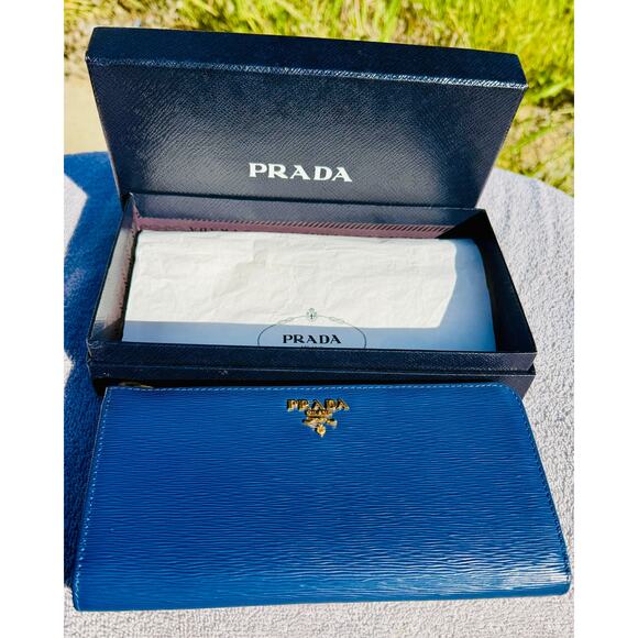 Prada Blue Saffiano Leather Zip Around Wallet | Authentic w/ Card - Picture 2 of 8